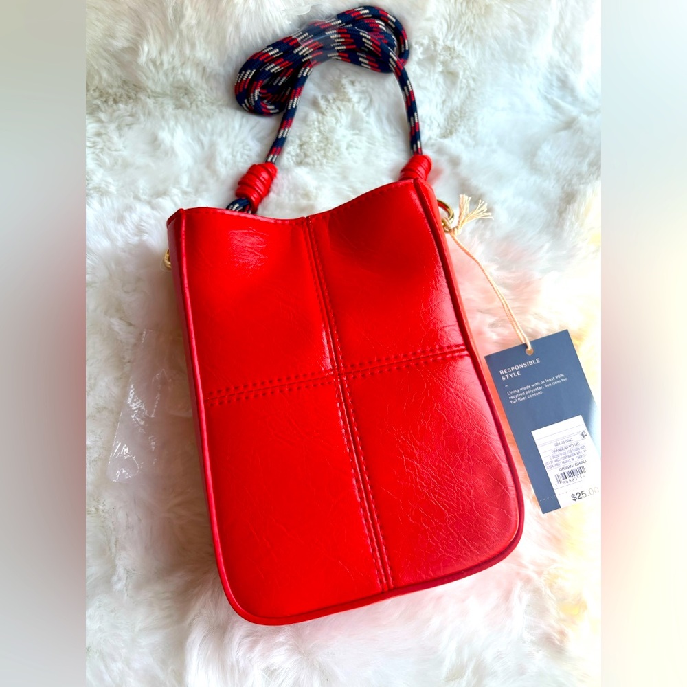 Red Cross Body Purse Bag ~ NWTS ~ With Red white Blue 4th July Straps handles